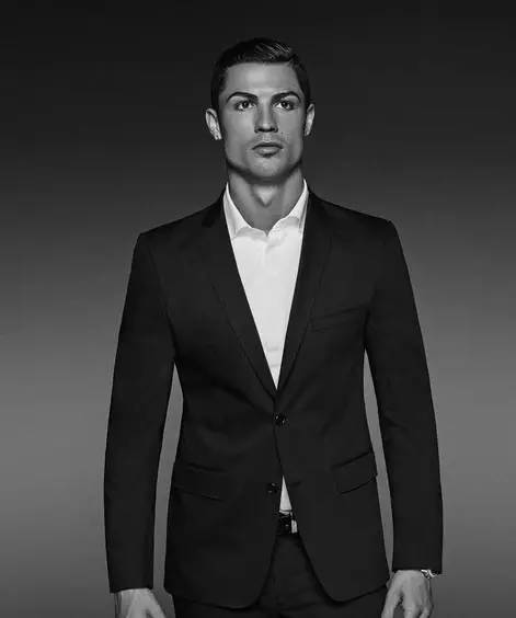 德天空：巴萨球探还没考察努萨，莱比锡明夏要价6000万欧起（德天空：巴萨暂未考察努萨，莱比锡明夏要价不低于6000万欧）