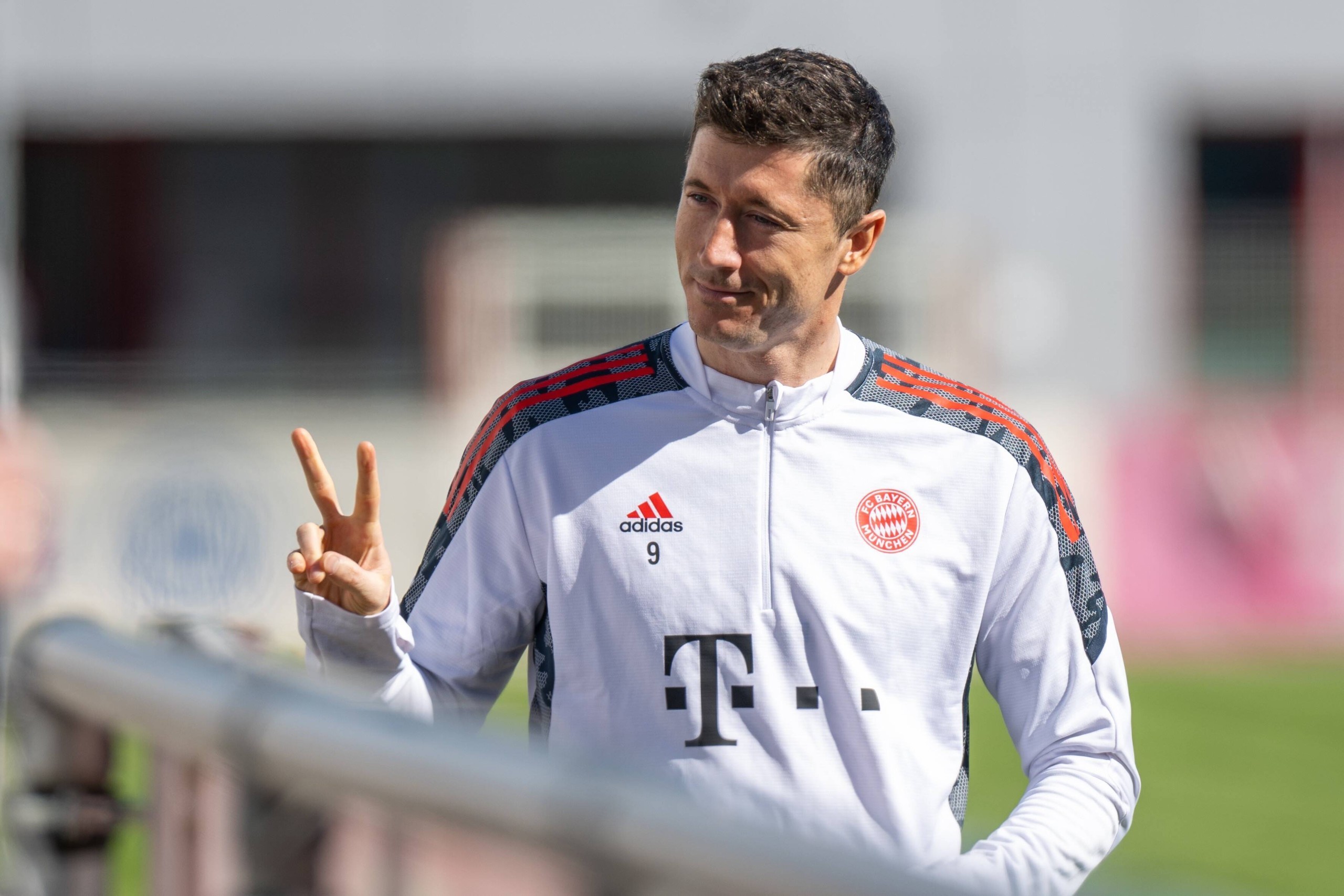 弗里克：这是我想要看到的进步；前几场失利已经成为过去式了（弗里克：我看到了期待的提升，之前几场的失利已成过去）