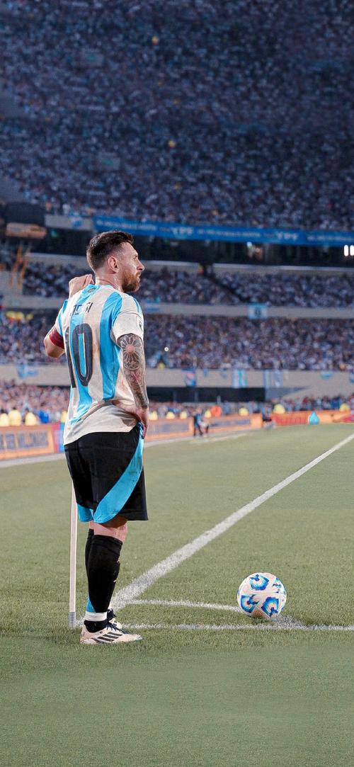 皇马18岁天才成谜！9场不败后神秘消失，阿隆索为何弃用马斯坦托诺？（皇马18岁新星成谜：9场不败后无故淡出，阿隆索为何弃用马斯坦托诺？）