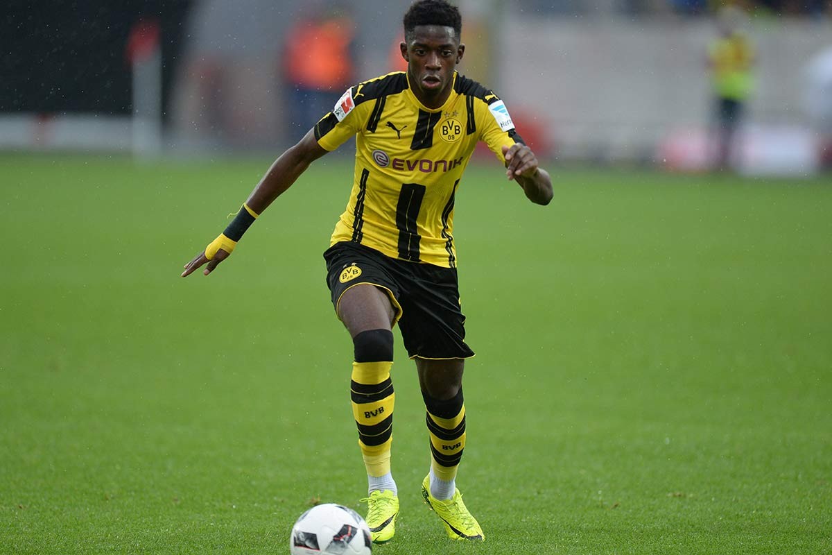 史上最火爆！2025赛季中超联赛现场观众总数首次突破600万（热度空前：2025赛季中超现场观众总量首破600万）